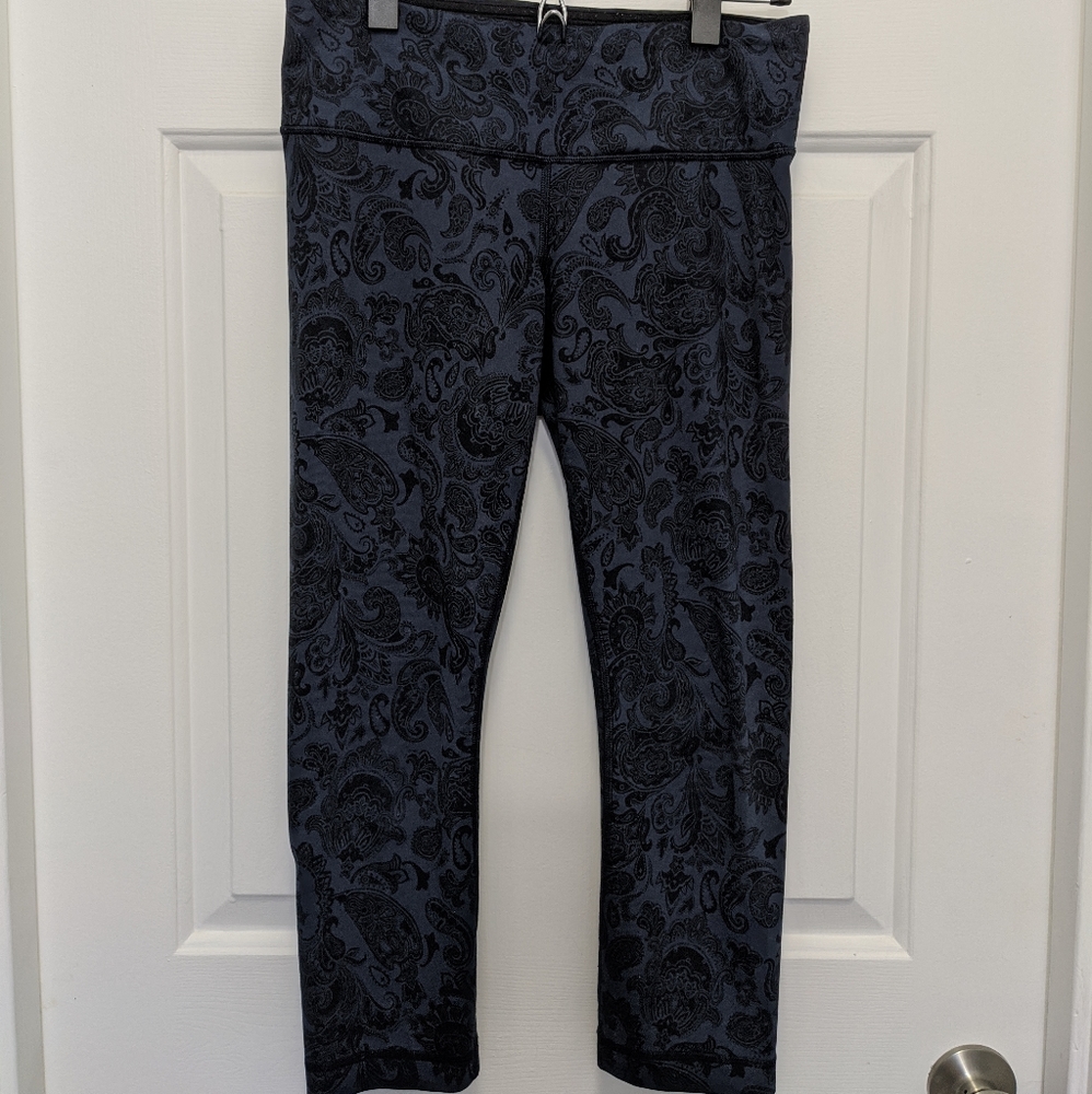 Lululemon cropped leggings